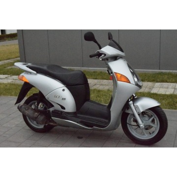 Honda CN - NES 125 oryginaly stan, do miasta, z DE, na kat. B***