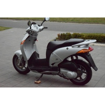 Honda CN - NES 125 oryginaly stan, do miasta,... - Motorowery - Śrem - zdjęcie 3