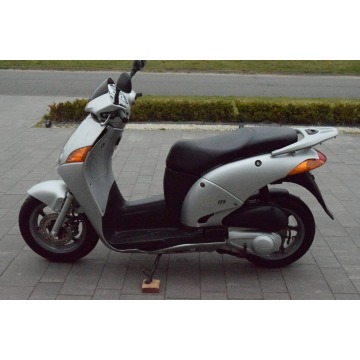 Honda CN - NES 125 oryginaly stan, do miasta,... - Motorowery - Śrem - zdjęcie 8
