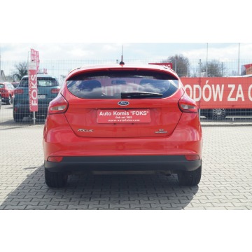 Ford Focus  Hatchback 2015,  2.0 benzyna, automat - Na sprzedaż za 26 900 zł - Goczałkowice-Zdrój - zdjęcie 4