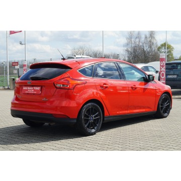 Ford Focus  Hatchback 2015,  2.0 benzyna, automat - Na sprzedaż za 26 900 zł - Goczałkowice-Zdrój - zdjęcie 5