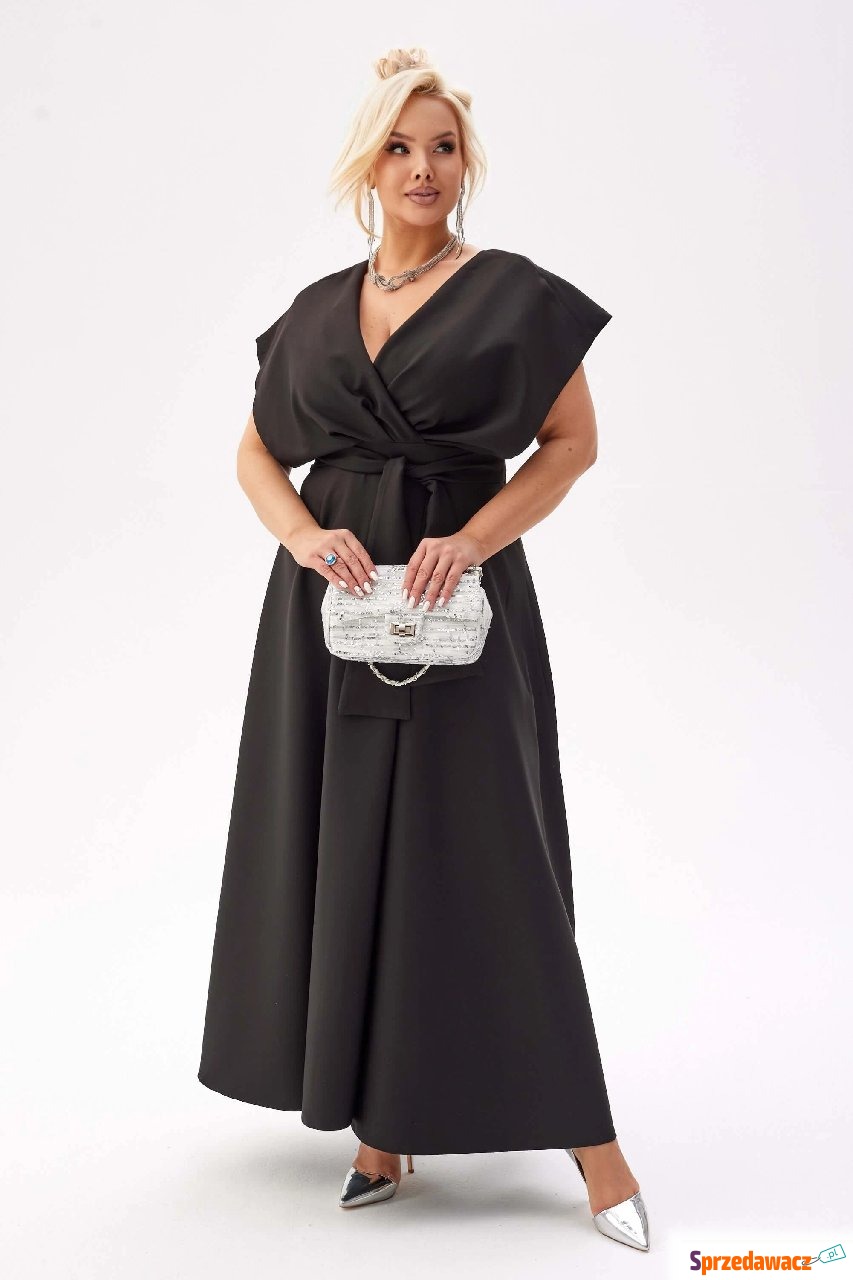 Elegancka czarna sukienka Flavia...