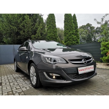 Opel Astra 2013,  1.4 benzyna - Na sprzedaż za 29 900 zł - Strzegom - zdjęcie 3