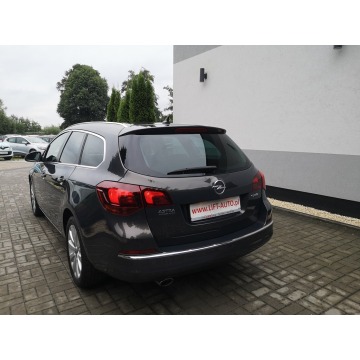 Opel Astra 2013,  1.4 benzyna - Na sprzedaż za 29 900 zł - Strzegom - zdjęcie 8