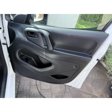 Citroen Berlingo  Bus 2014,  1.6 diesel - Na sprzedaż za 25 900 zł - Poznań - zdjęcie 6