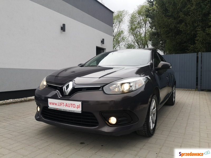 Renault Fluence 2015,  1.6 benzyna - Na sprzedaż za 29 900 zł - Strzegom