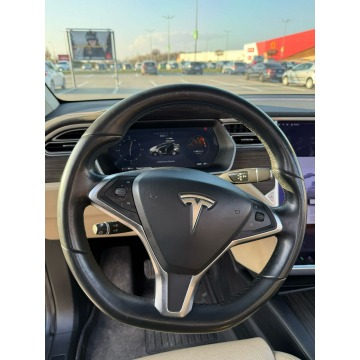 Tesla Model X  SUV 2016 elektryczny, automat - Na sprzedaż za 124 000 zł - Lublin - zdjęcie 3