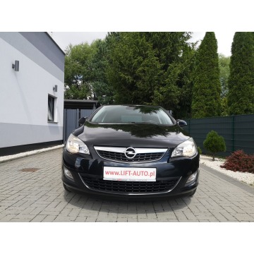 Opel Astra 2012,  1.4 benzyna - Na sprzedaż za 26 900 zł - Strzegom - zdjęcie 2