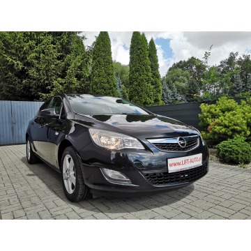 Opel Astra 2012,  1.4 benzyna - Na sprzedaż za 26 900 zł - Strzegom - zdjęcie 3