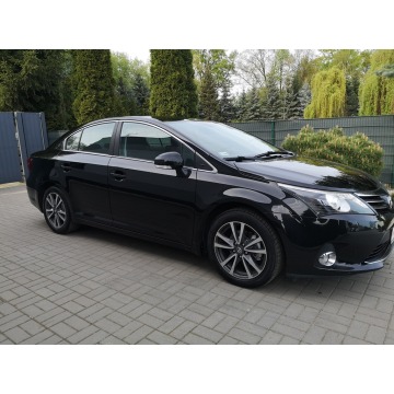 Toyota Avensis 2012,  1.8 benzyna - Na sprzedaż za 39 900 zł - Strzegom - zdjęcie 4