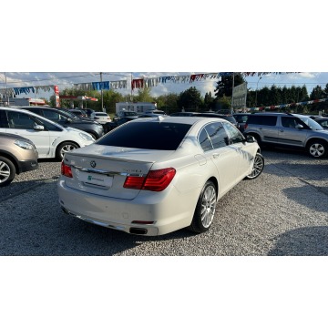 BMW Seria 7  Sedan/Limuzyna 2011,  3.0 benzyna, automat - Na sprzedaż za 75 900 zł - Świdnica - zdjęcie 12