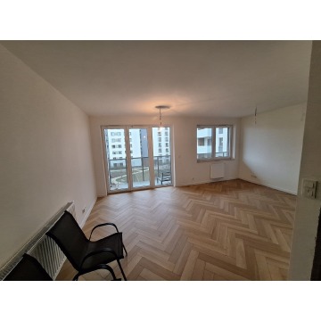 Mieszkanie trzypokojowe Wrocław - Fabryczna,   65 m2, trzecie piętro - Sprzedam - zdjęcie 1