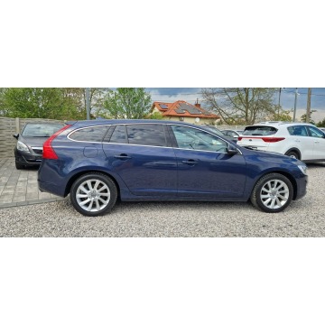 Volvo V60 2015,  2.0 diesel - Na sprzedaż za 47 900 zł - Płock - zdjęcie 12