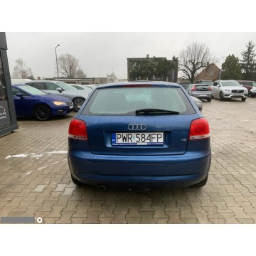 Audi A3  Liftback 2006,  1.6 benzyna - Na sprzedaż za 10 600 zł - Psary Małe - zdjęcie 7