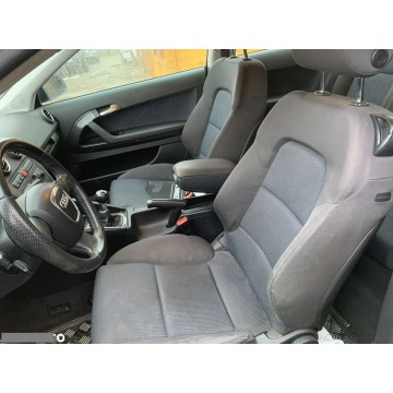 Audi A3  Liftback 2006,  1.6 benzyna - Na sprzedaż za 10 600 zł - Psary Małe - zdjęcie 12