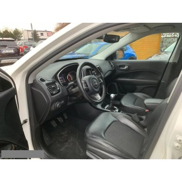 Jeep Compass  SUV 2018,  2.0 diesel - Na sprzedaż za 75 000 zł - Psary Małe - zdjęcie 11