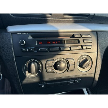 BMW Seria 1  Hatchback 2008,  2.0 diesel - Na sprzedaż za 17 500 zł - Psary Małe - zdjęcie 11