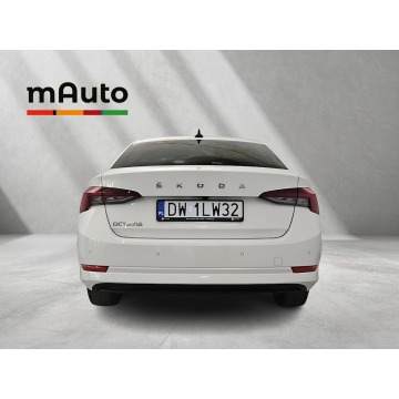 Skoda Octavia  Hatchback 2020,  2.0 diesel - Na sprzedaż za 69 900 zł - Warszawa - zdjęcie 4