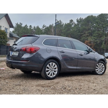 Opel Astra 2011,  1.7 diesel - Na sprzedaż za 19 900 zł - Ostrów Mazowiecka - zdjęcie 3