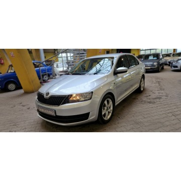 Skoda Rapid  Hatchback 2015,  1.2 benzyna - Na sprzedaż za 36 900 zł - Mysłowice - zdjęcie 5