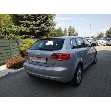 Audi A3 2009,  1.6 benzyna - Na sprzedaż za 29 900 zł - Strzegom - zdjęcie 6