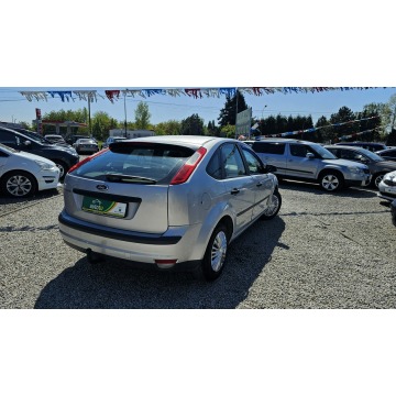 Ford Focus  Hatchback 2005,  1.6 benzyna - Na sprzedaż za 7 900,00 zł - Świdnica - zdjęcie 8