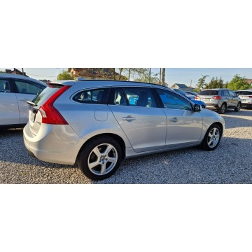 Volvo V60 2011,  1.6 diesel - Na sprzedaż za 27 900 zł - Płock - zdjęcie 7