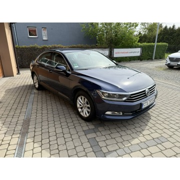 Volkswagen Passat  Sedan/Limuzyna 2017,  1.8 benzyna - Na sprzedaż za 41 900 zł - Orzech - zdjęcie 4