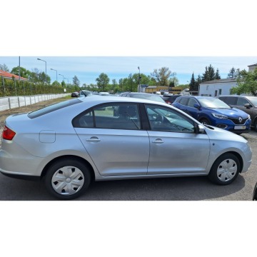 Seat Toledo  Hatchback 2015,  1.2 benzyna - Na sprzedaż za 19 900 zł - Częstochowa - zdjęcie 4