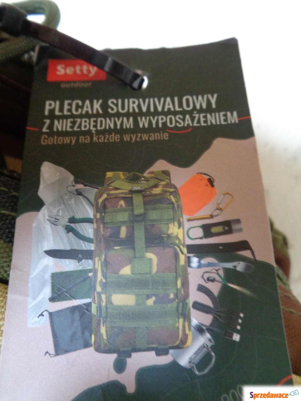 Plecak survivalowy z niezbędnym...