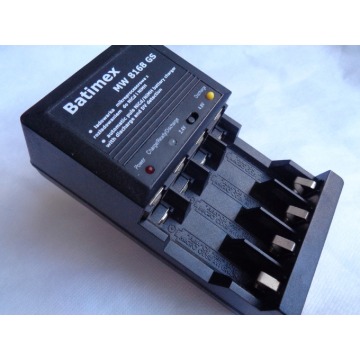 Batimex MW 8168 GS ładowarka mikroprocesorowa baterii NiCd i NiMH