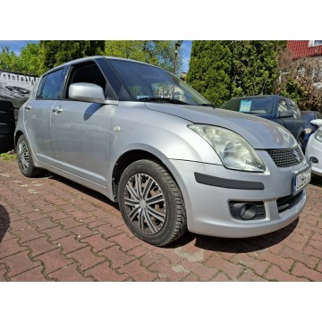 Suzuki Swift  Hatchback 2005,  1.3 benzyna - Na sprzedaż za 7 200,00 zł - Lublin - zdjęcie 2