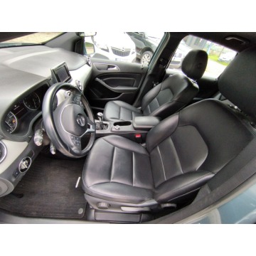 Mercedes - Benz B-klasa  Minivan/Van 2012,  1.6 benzyna - Na sprzedaż za 32 900 zł - Wałbrzych - zdjęcie 8