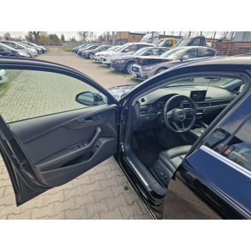Audi A4  Sedan/Limuzyna 2019,  2.0 benzyna, automat - Na sprzedaż za 89 900 zł - Żory - zdjęcie 9