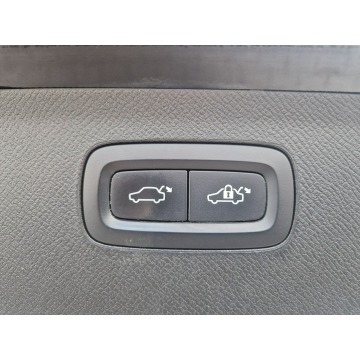 Volvo   SUV 2016,  2.0 hybryda, automat - Na sprzedaż za 109 000 zł - Żory - zdjęcie 8