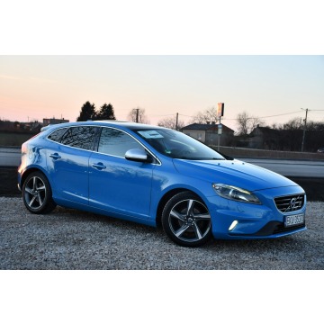 Volvo V40  Hatchback 2013,  1.6 diesel - Na sprzedaż za 37 999 zł - Nowe Sójki - zdjęcie 2