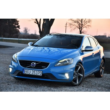 Volvo V40  Hatchback 2013,  1.6 diesel - Na sprzedaż za 37 999 zł - Nowe Sójki - zdjęcie 6