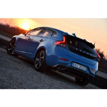 Volvo V40  Hatchback 2013,  1.6 diesel - Na sprzedaż za 37 999 zł - Nowe Sójki - zdjęcie 12