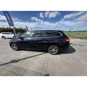 Peugeot 308 2016,  1.2 benzyna - Na sprzedaż za 29 800 zł - Lipówki - zdjęcie 4
