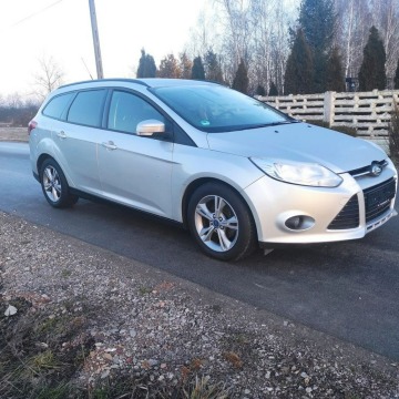 Ford Focus 2014,  1.6 diesel - Na sprzedaż za 21 800 zł - Nowe Miasto nad Pilicą - zdjęcie 4