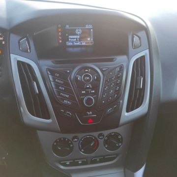 Ford Focus 2014,  1.6 diesel - Na sprzedaż za 21 800 zł - Nowe Miasto nad Pilicą - zdjęcie 9