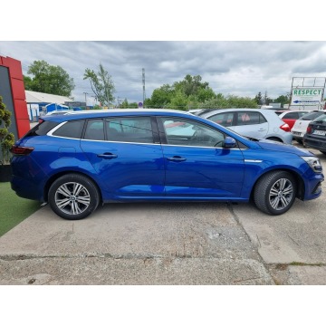 Renault Megane 2021,  1.6 hybryda, automat - Na sprzedaż za 62 000 zł - Kraków - zdjęcie 4