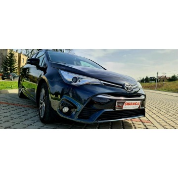 Toyota Avensis - 1.6 D4D Touring Sport Executive