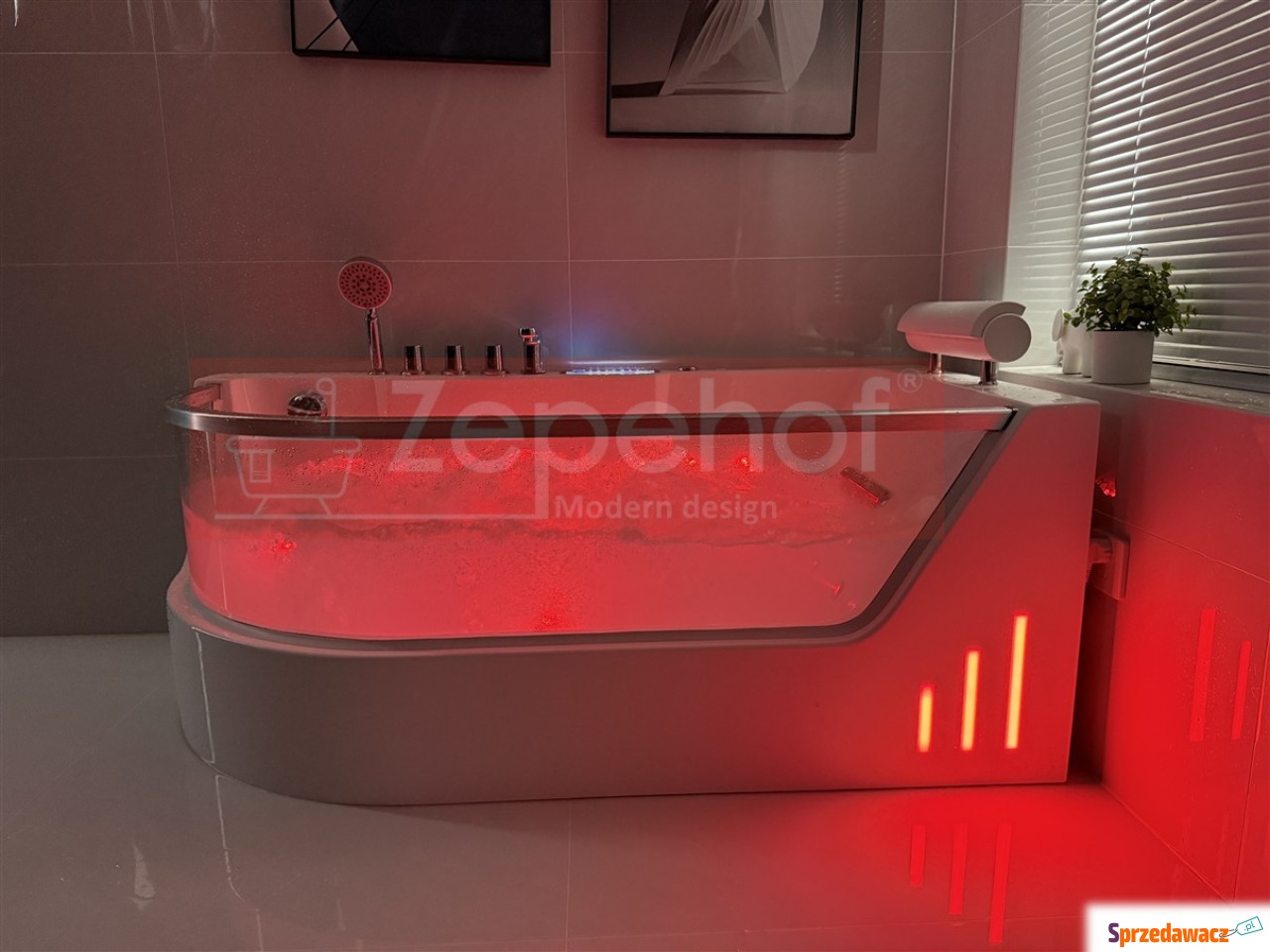 Wanna z hydromasażem CLF-3132...