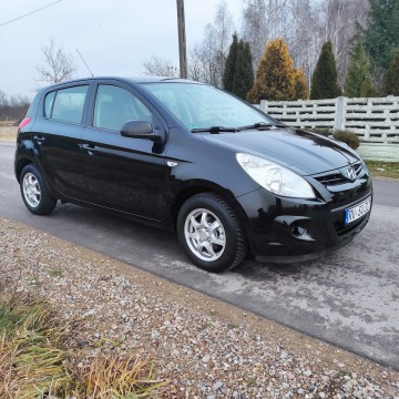 Hyundai i20  Hatchback 2011,  1.2 benzyna - Na sprzedaż za 15 900 zł - Nowe Miasto nad Pilicą - zdjęcie 4