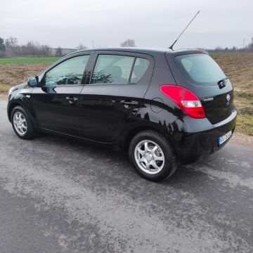 Hyundai i20  Hatchback 2011,  1.2 benzyna - Na sprzedaż za 15 900 zł - Nowe Miasto nad Pilicą - zdjęcie 8