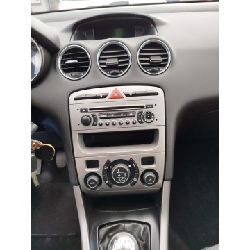 Peugeot 308 2011,  1.6 diesel - Na sprzedaż za 13 400 zł - Jarocin - zdjęcie 8