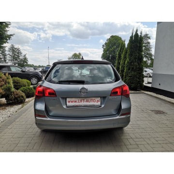 Opel Astra 2014,  1.4 benzyna - Na sprzedaż za 29 900 zł - Strzegom - zdjęcie 7