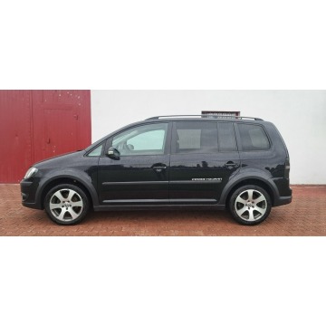 Volkswagen Touran 2009,  1.4 benzyna - Na sprzedaż za 24 800 zł - Paproć - zdjęcie 4