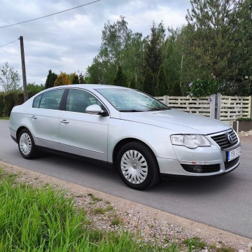 Volkswagen Passat  Sedan/Limuzyna 2005,  1.6 benzyna - Na sprzedaż za 11 900 zł - Nowe Miasto nad Pilicą - zdjęcie 4